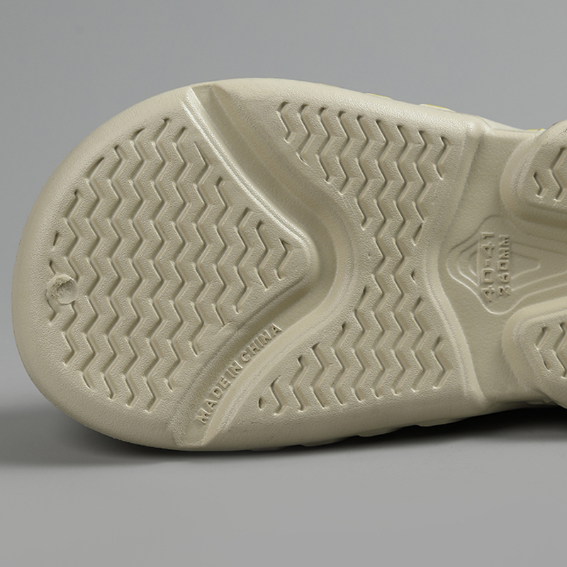 1758089349949314.jpg 雅购特拖鞋