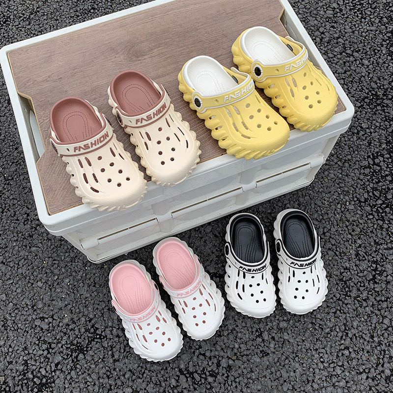 1758097369135102.jpg 雅购特拖鞋