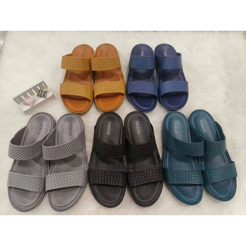 1758161971665204.jpg 雅购特拖鞋