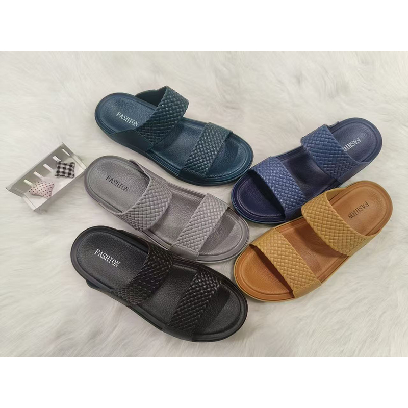 1758161978543308.jpg 雅购特拖鞋