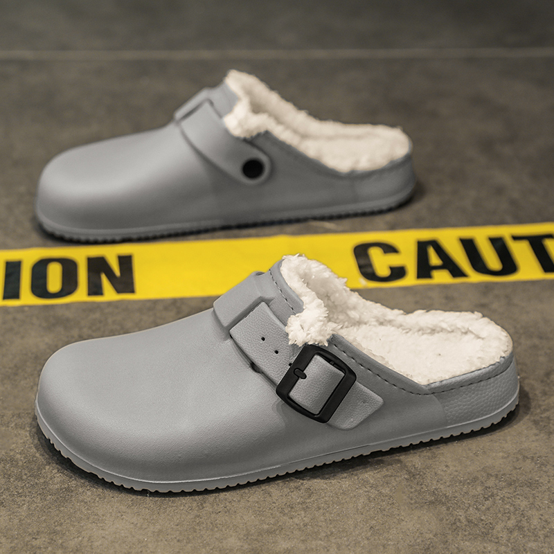 1758248897485919.jpg 雅购特拖鞋