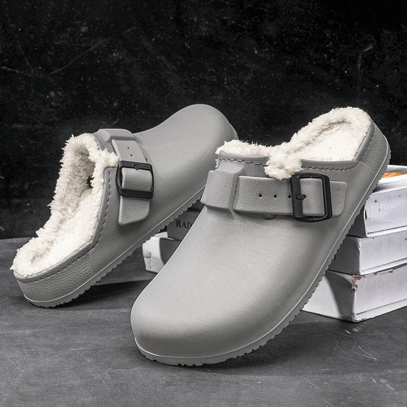 1758248921245734.jpg 雅购特拖鞋