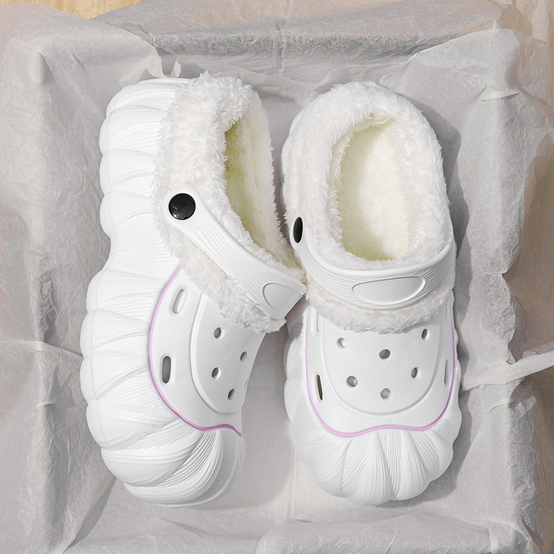 1758260576525513.jpg 雅购特拖鞋