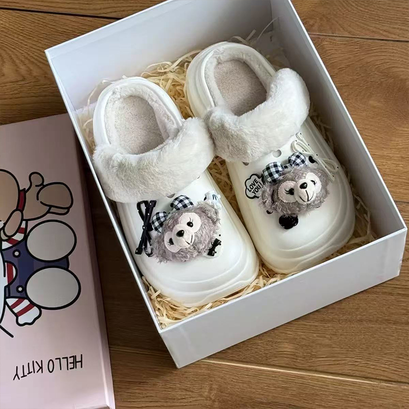 1758262289614044.jpg 雅购特拖鞋