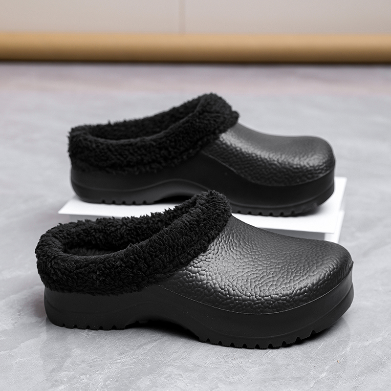 1758262923910791.jpg 雅购特拖鞋