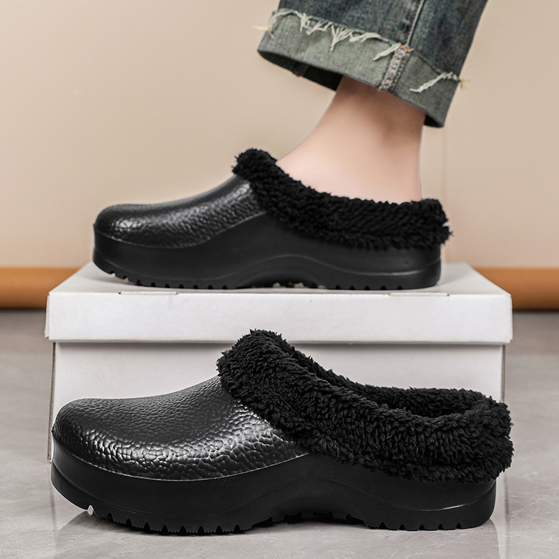 1758262969269053.jpg 雅购特拖鞋