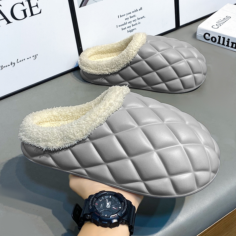 1758263762810040.jpg 雅购特拖鞋