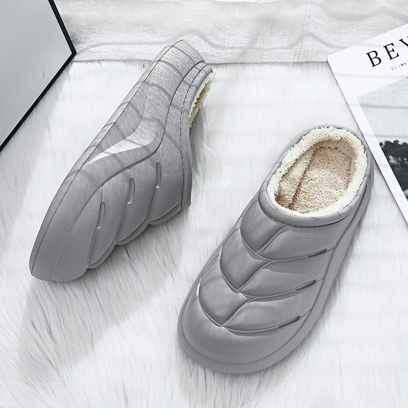 1758266150759272.jpg 雅购特拖鞋