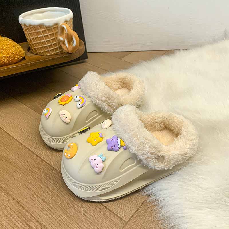 1758350647436342.jpg 雅购特拖鞋