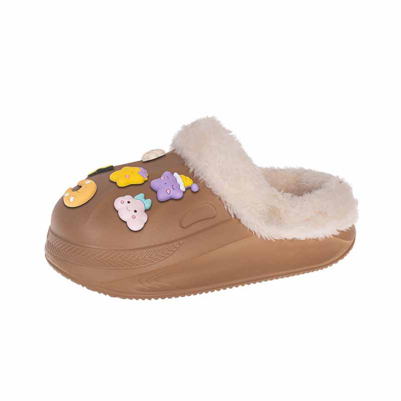 1758350659676538.jpg 雅购特拖鞋