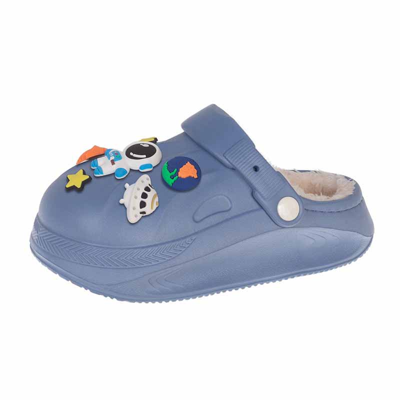 1758353188956561.jpg 雅购特拖鞋