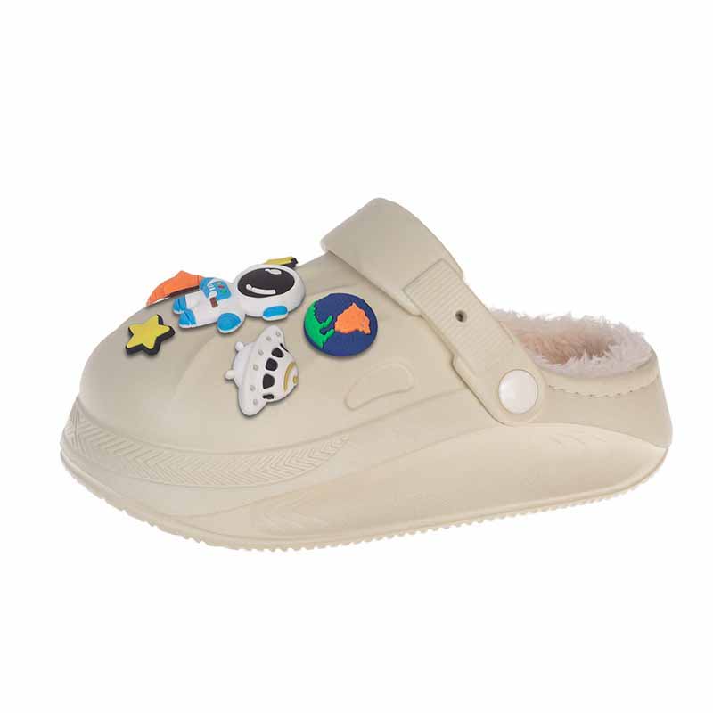 1758353189718490.jpg 雅购特拖鞋