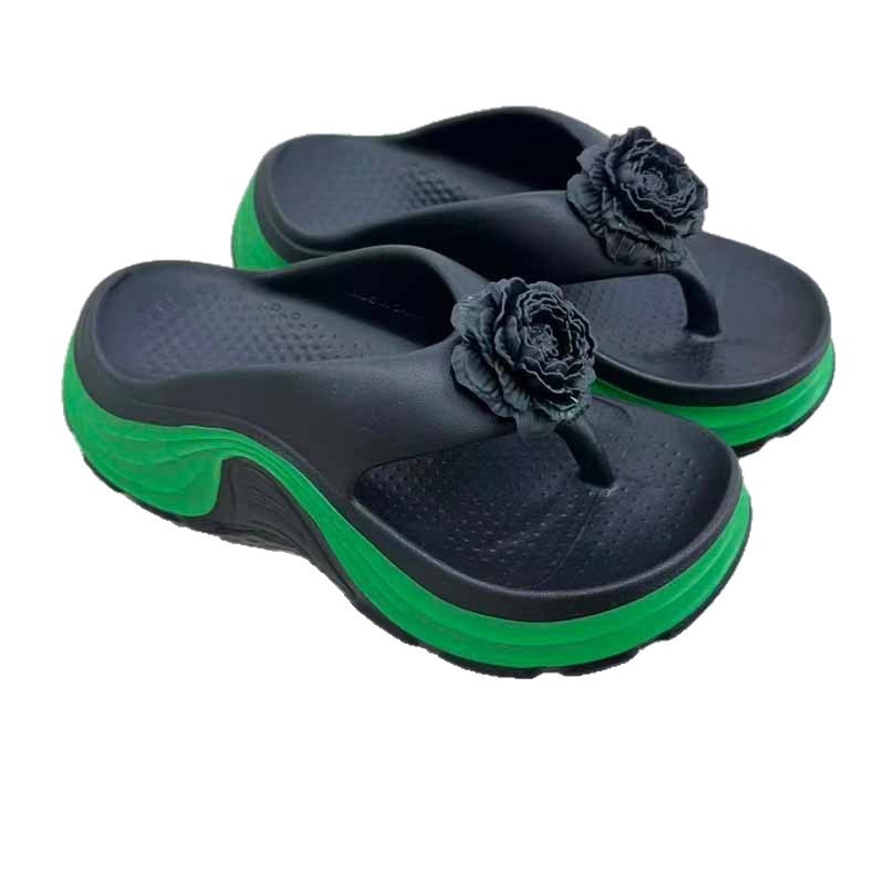 1758503016487679.jpg 雅购特拖鞋