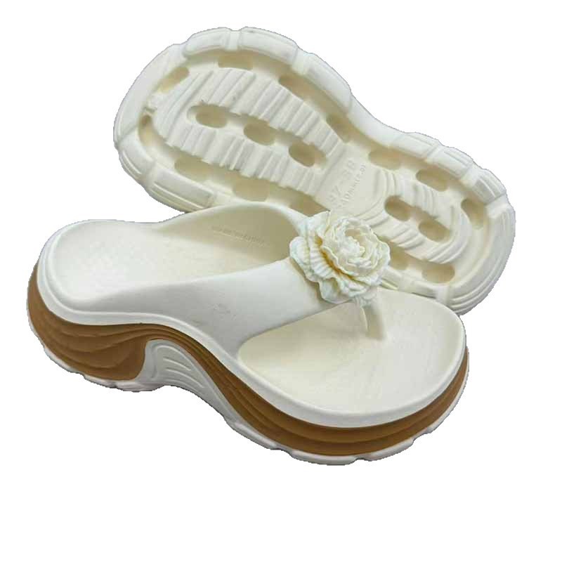 1758503033272434.jpg 雅购特拖鞋