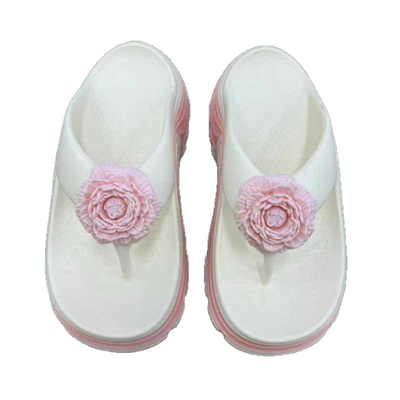 1758503042368940.jpg 雅购特拖鞋