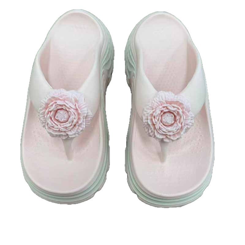 1758503050919923.jpg 雅购特拖鞋