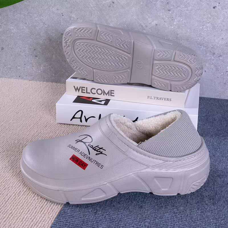 1758509909838479.jpg 雅购特拖鞋