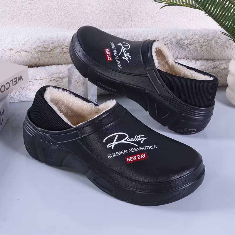 1758509918552305.jpg 雅购特拖鞋