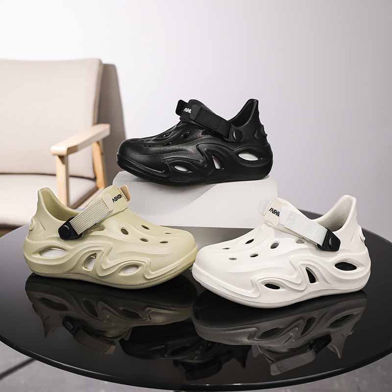 1758522441618536.jpg 雅购特拖鞋