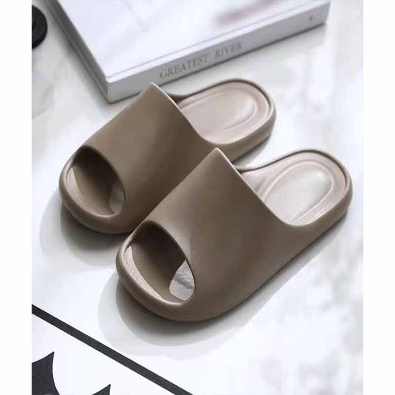 1758531652340046.jpg 雅购特拖鞋