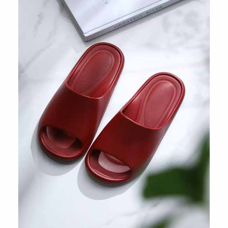 1758531652784364.jpg 雅购特拖鞋