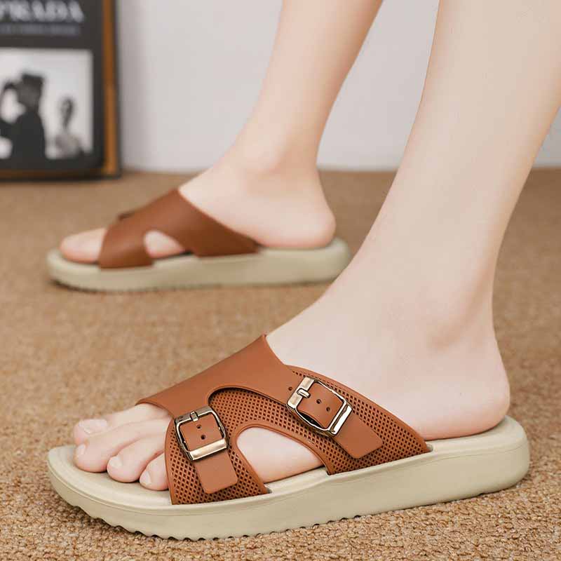 1758533843679663.jpg 雅购特拖鞋