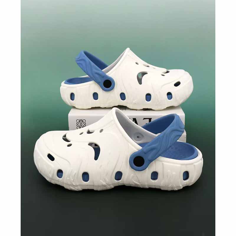 1758592069751832.jpg 雅购特拖鞋