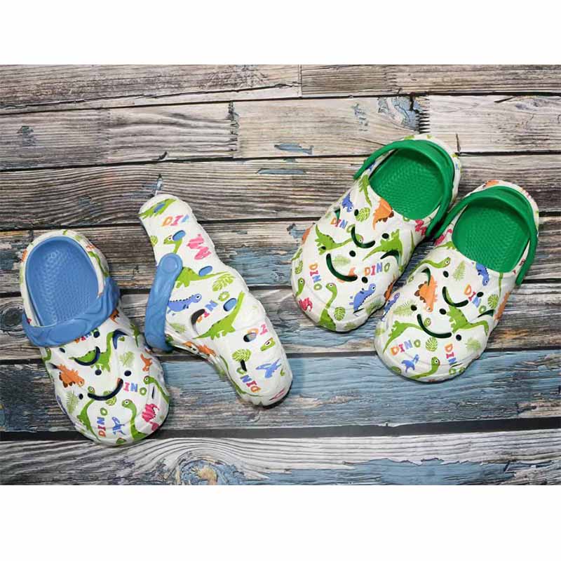 1758593357516929.jpg 雅购特拖鞋