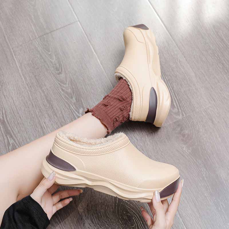 1758596467473019.jpg 雅购特拖鞋