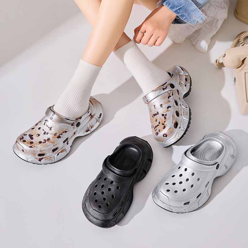 1758606458996365.jpg 雅购特拖鞋