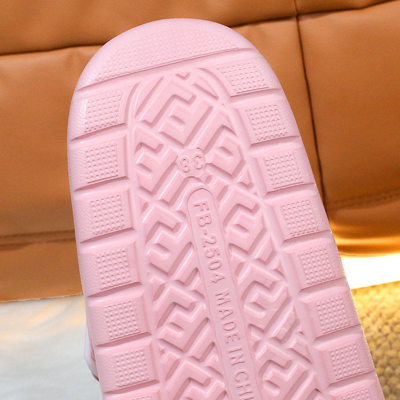 1758618354891377.jpg 雅购特拖鞋