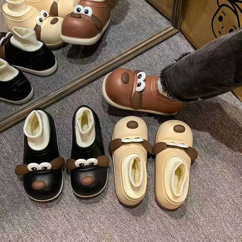 1758621668120848.jpg 雅购特拖鞋