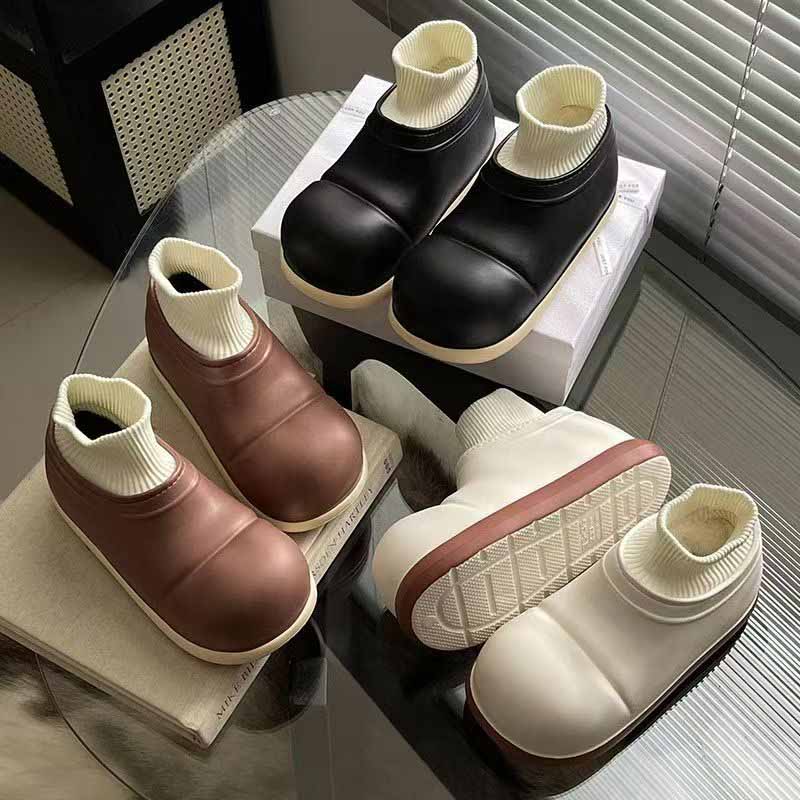 1758621668836772.jpg 雅购特拖鞋