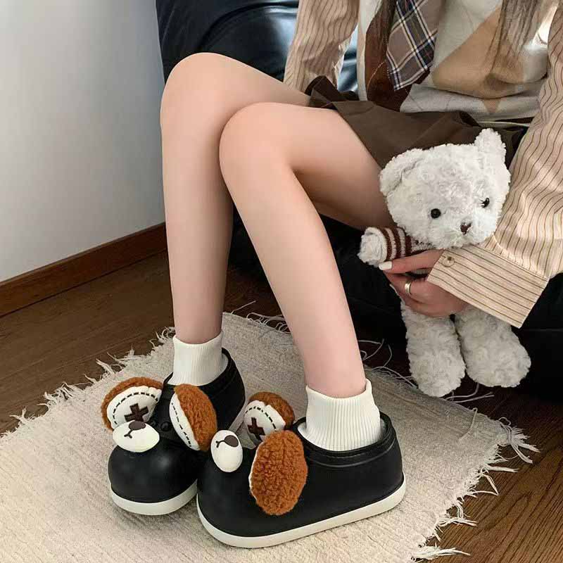 1758621668991051.jpg 雅购特拖鞋