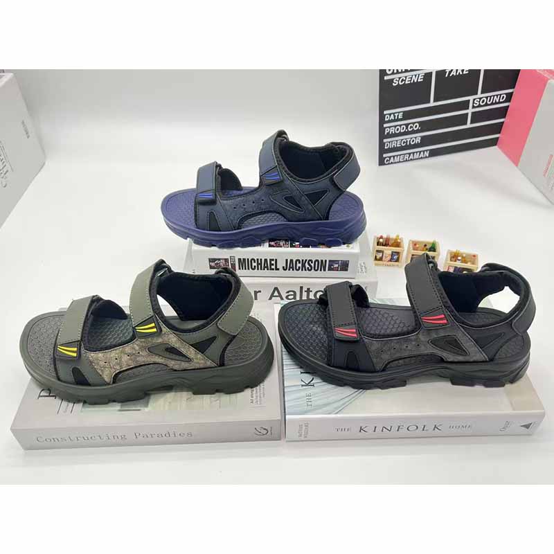 1758676861115744.jpg 雅购特拖鞋