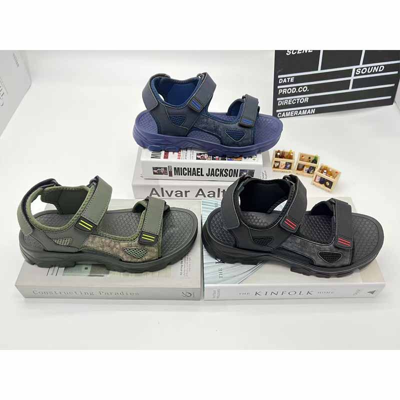 1758676861710660.jpg 雅购特拖鞋