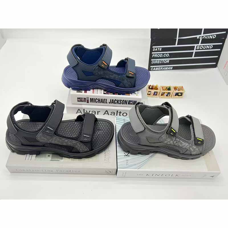 1758676862535719.jpg 雅购特拖鞋