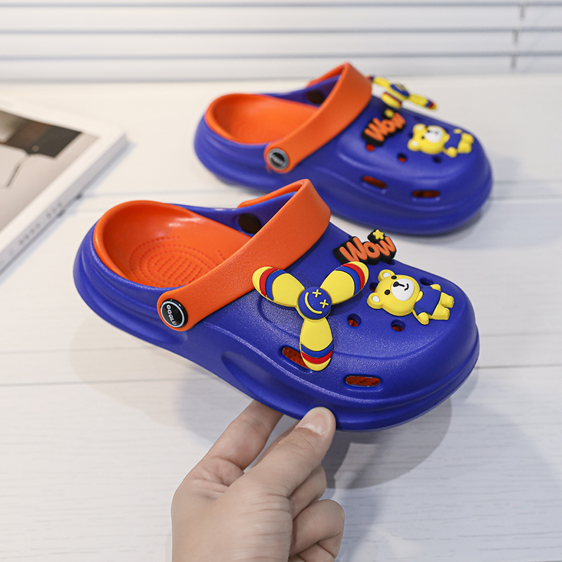 1758681156383787.jpg 雅购特拖鞋