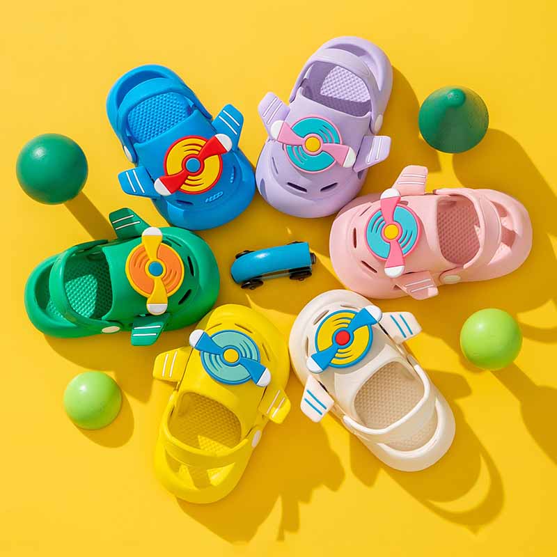 1758682486963318.jpg 雅购特拖鞋