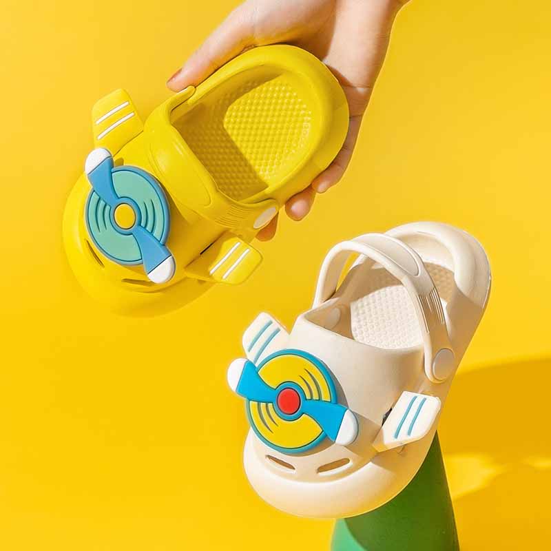 1758682494598278.jpg 雅购特拖鞋