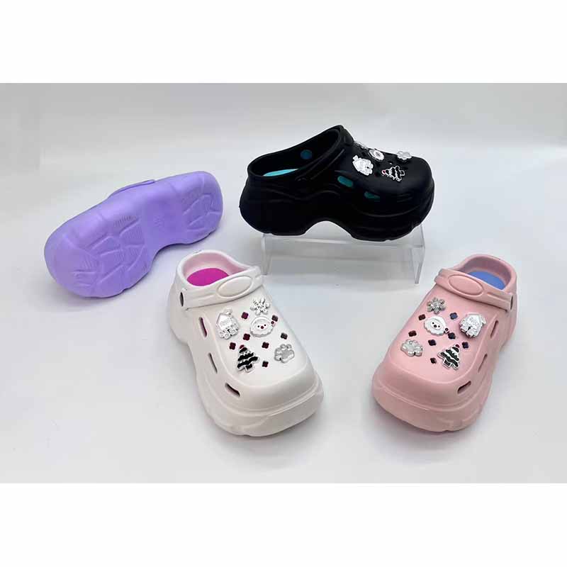 1758692713161260.jpg 雅购特拖鞋