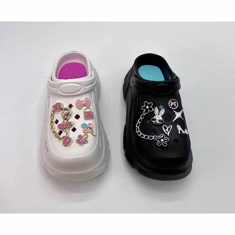 1758692714516341.jpg 雅购特拖鞋