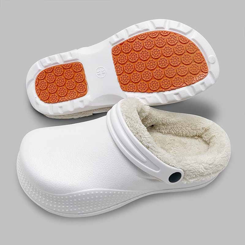 1758705034466656.jpg 雅购特拖鞋