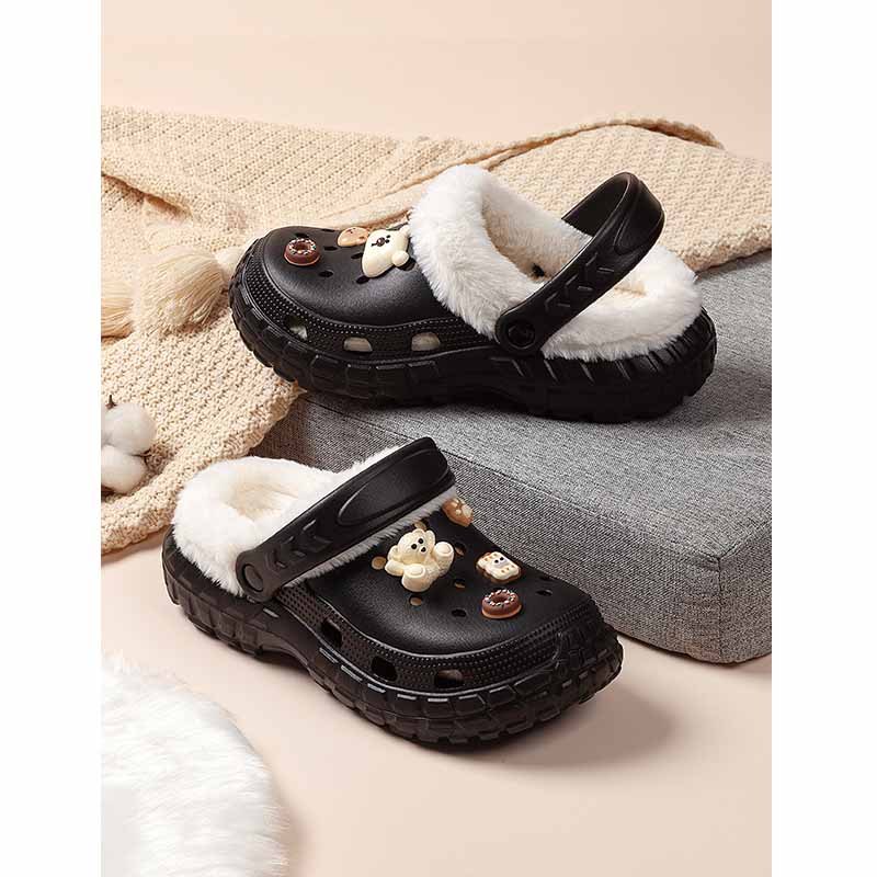 1758768411208197.jpg 雅购特拖鞋