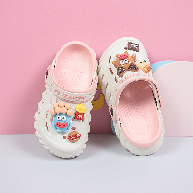 1758780319574905.jpg 雅购特拖鞋