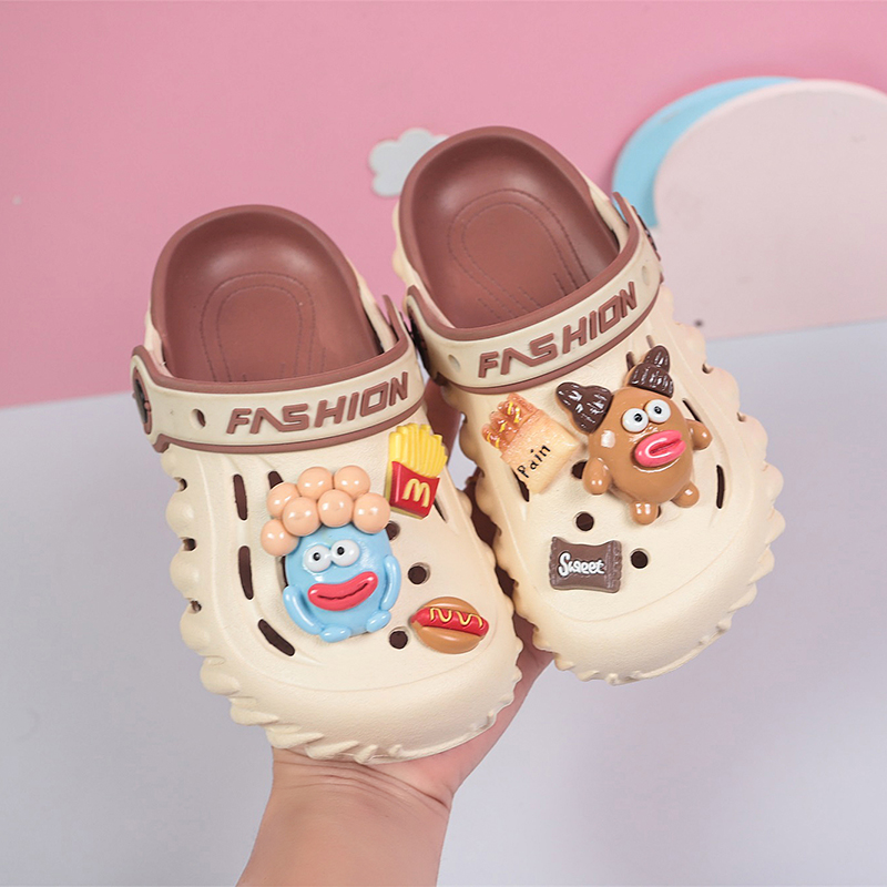 1758780330682044.jpg 雅购特拖鞋