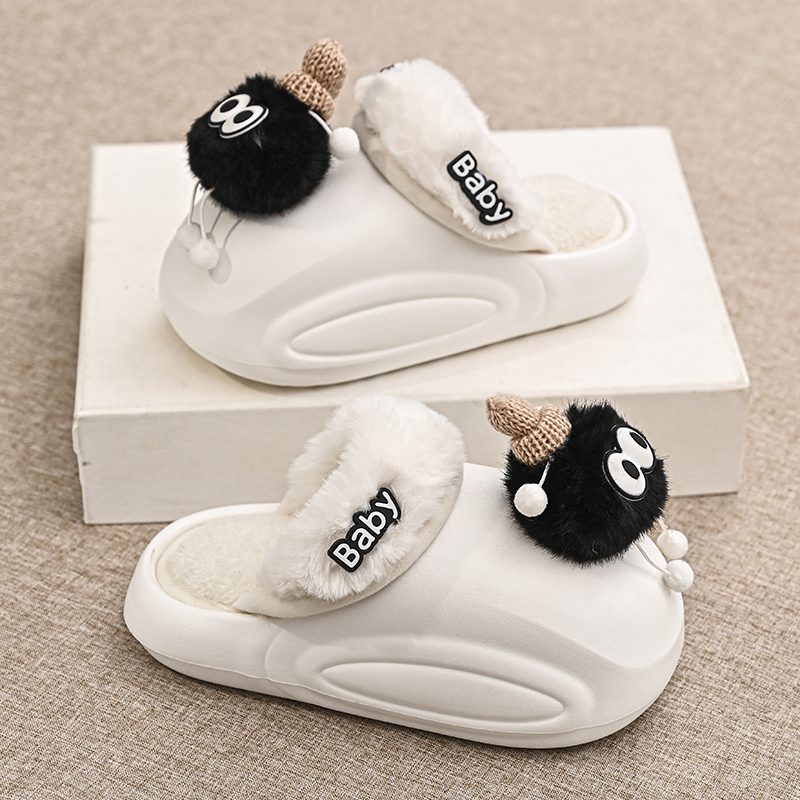 1758785541105154.jpg 雅购特拖鞋