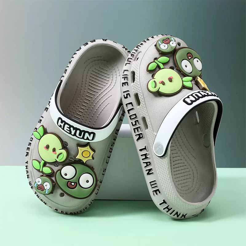 1758792151170246.jpg 雅购特拖鞋