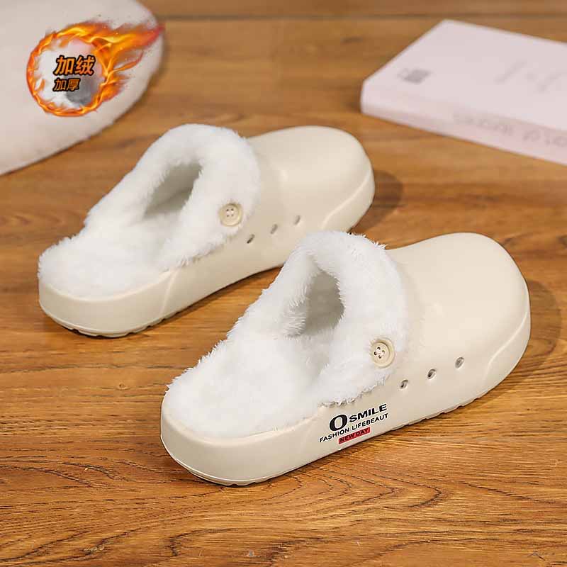 1758876198228294.jpg 雅购特拖鞋