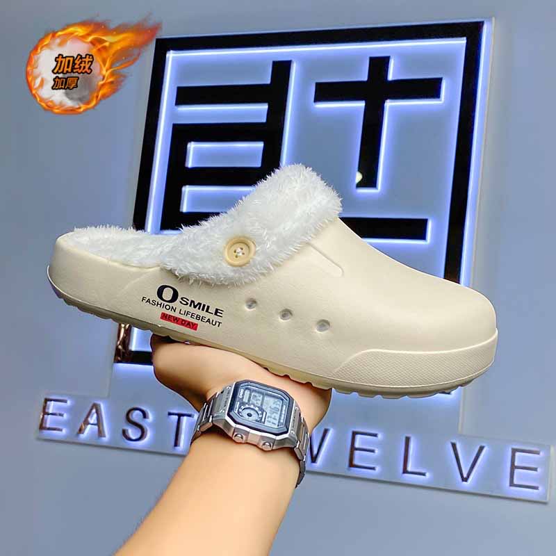 1758876210182875.jpg 雅购特拖鞋